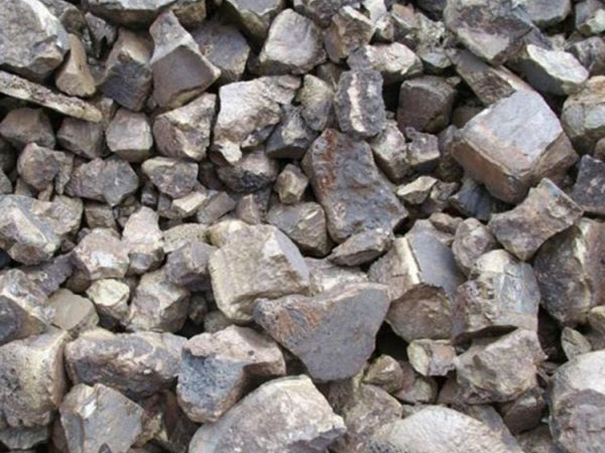 1630724775339304.jpg 上海進(jìn)口錳礦清關(guān)_副本.jpg